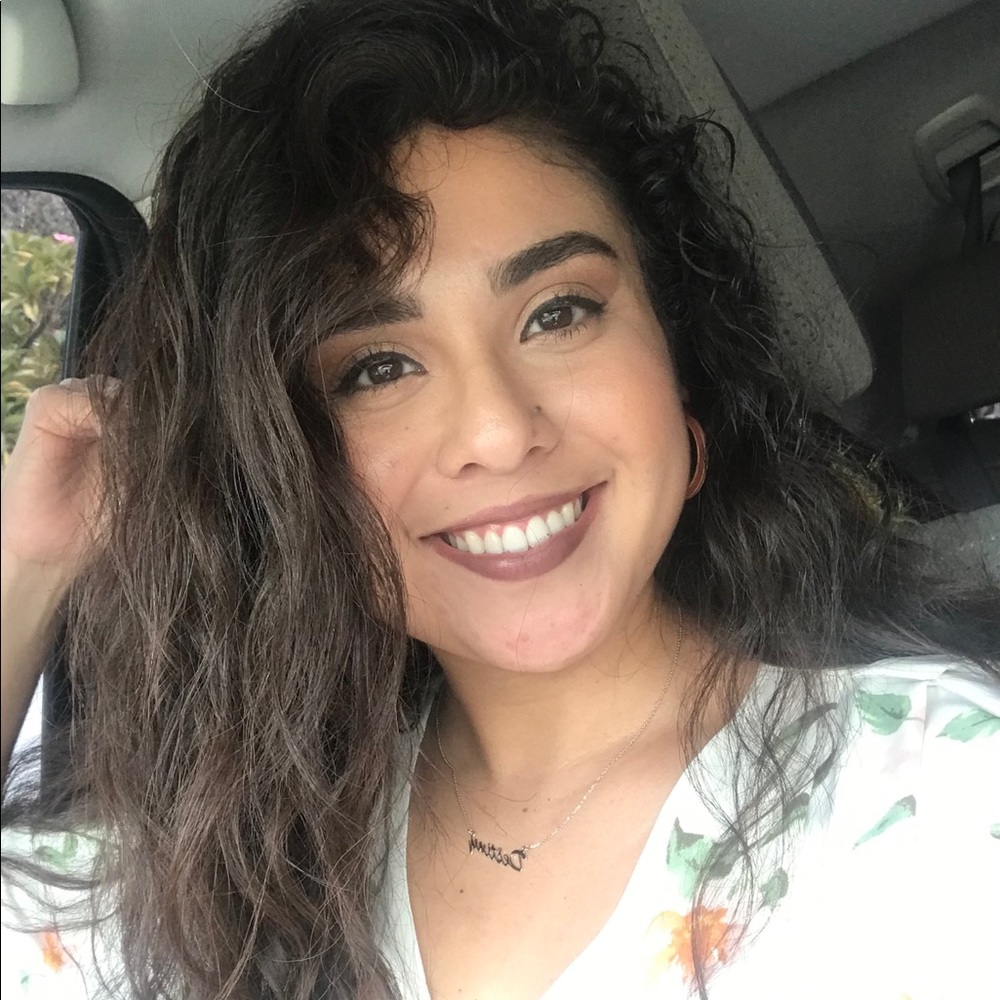 Meet your Posher, Destiny